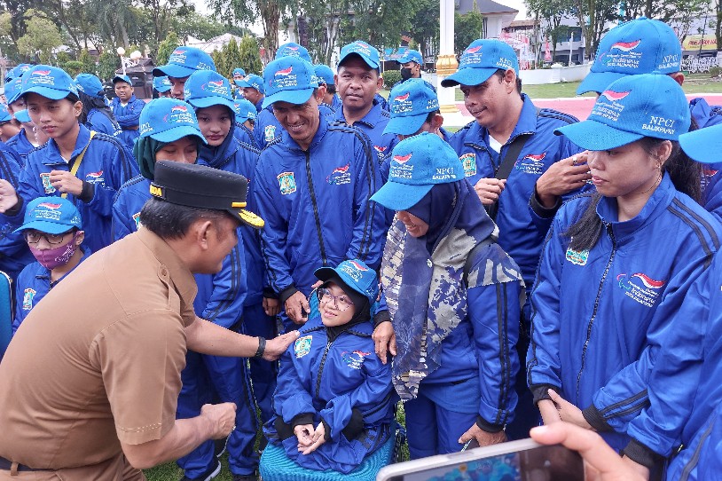 Sekda Kota Balikpapan Lepas Kontingen Balikpapan untuk Peparprov IV Kaltim