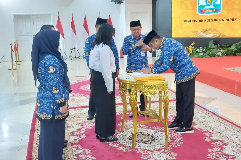 Wali Kota Lantik Pejabat Administrator , Pengawas dan PPPK