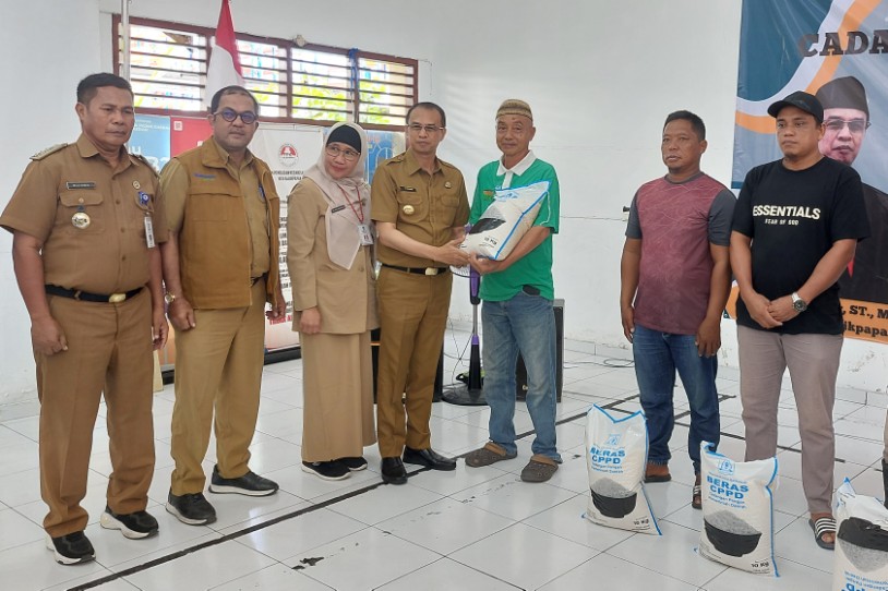 Pemkot Balikpapan Bagikan Cadangan Pangan Kepada 4 Ribu KK