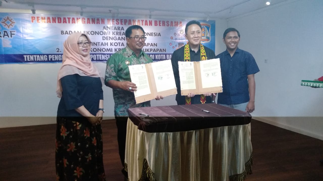 foto Bekraf  Tandantangi Kesepakatan dengan Pemkot Balikpapan dan Forum Ekonomi Kreatif Balikpapan