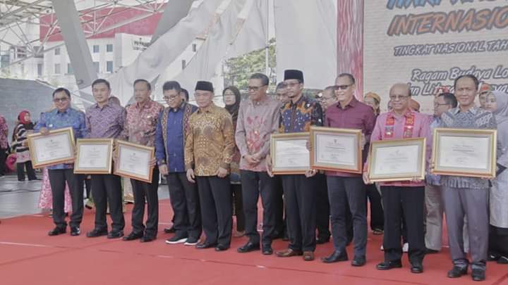Balikpapan Satu-Satunya Kota Peraih  Penghargaan Buta Aksara