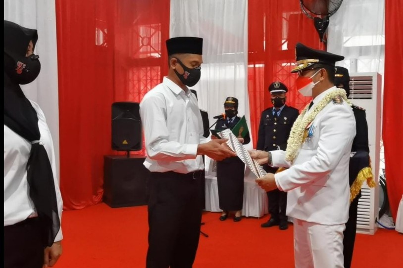 foto Serahkan Remisi Bagi Warga Rutan, Wali Kota Pesan Jangan Sampai Berurusan Hukum Lagi