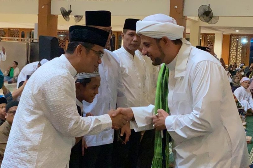 foto Wali Kota dan Jamaah BIC Peringati Isra Miraj Bersama Al Habib Jamal Thoha Ba’agil