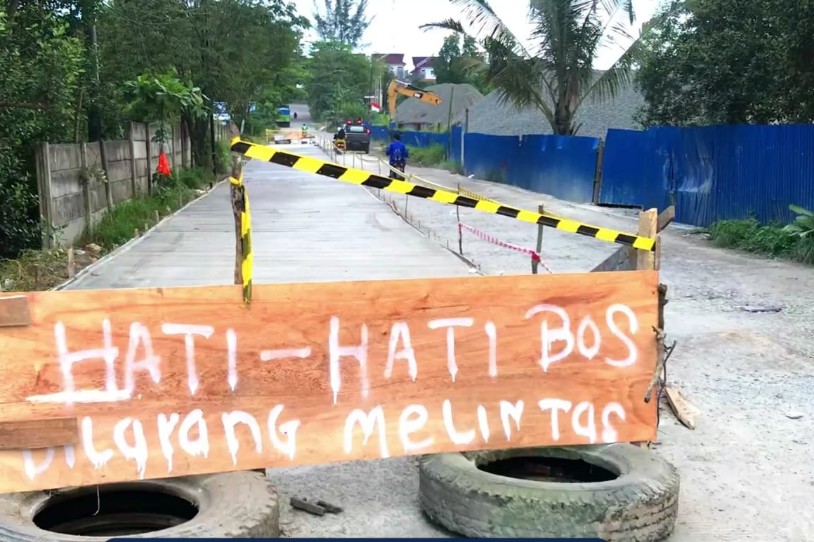 foto Pemerintah Kota Balikpapan Lakukan Perbaikan Jalan Alam Baru Somber, Himpun CSR Perusahaan