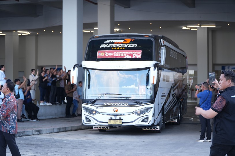 Penuhi Undangan Presiden di IKN, Gubernur dan Wali Kota/Bupati Se-Indonesia Tiba di Balikpapan