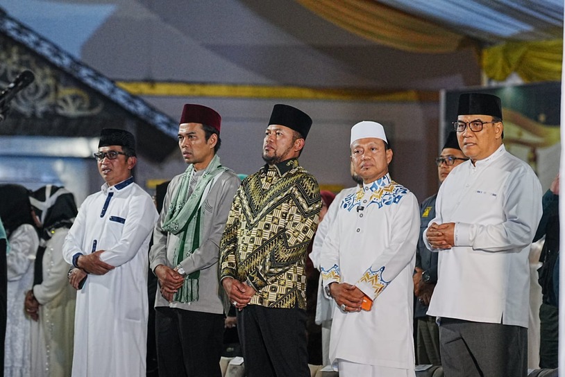 Puluhan Ribu Jemaah Padati BSCC Dome, Tabligh Akbar Balikpapan Hadirkan Ustaz Abdul Somad dan Ustaz Dasad Latif
