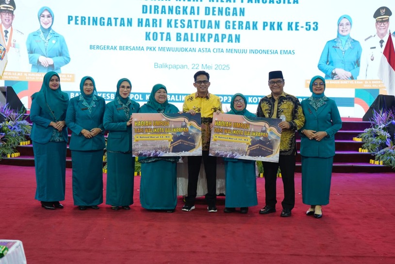 PKK Balikpapan Rayakan HKG ke-53: Seruan Gerak Bersama Menuju Indonesia Emas dan Apresiasi Ibadah Umrah untuk Kader Masa Abdi Terlama